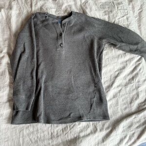 Old Navy Maternity waffle Henley, size M